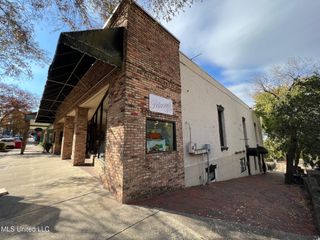 622 Crawford Street, Vicksburg, MS 39180
