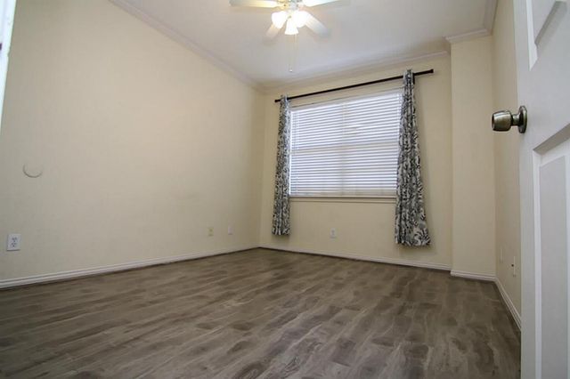 9400 Bellaire Boulevard 508, Houston, TX 77036