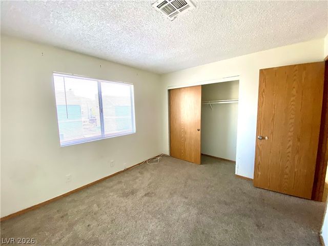 1872 Cosmic Drive, Las Vegas, NV 89115