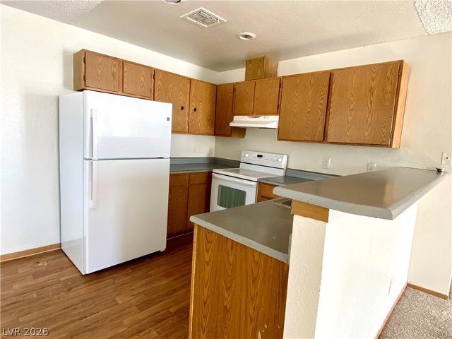 1872 Cosmic Drive, Las Vegas, NV 89115