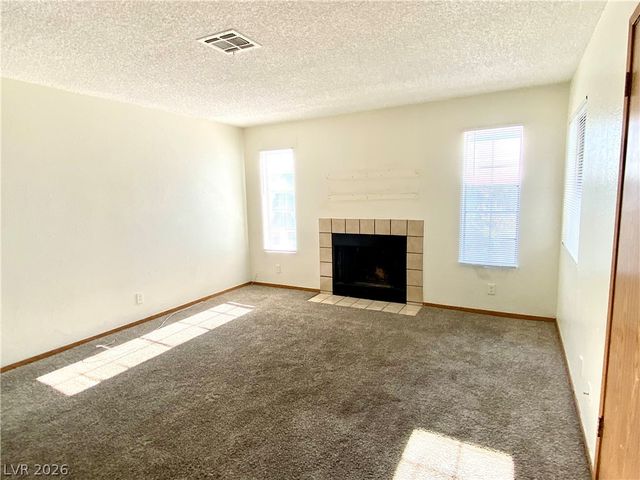 1872 Cosmic Drive, Las Vegas, NV 89115