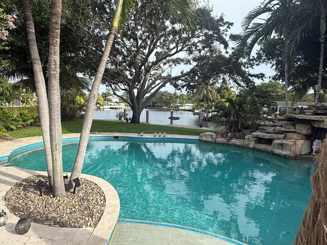 1508 NE 30th Court, Oakland Park, FL 33334