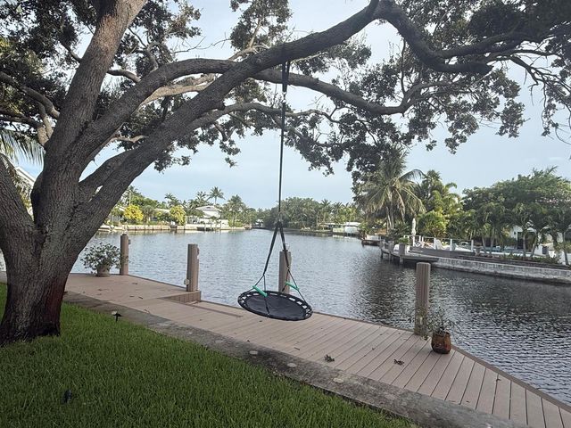 1508 NE 30th Court, Oakland Park, FL 33334
