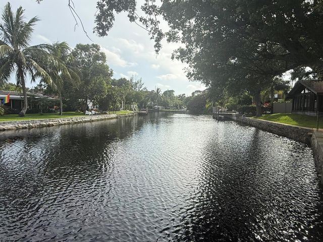 1508 NE 30th Court, Oakland Park, FL 33334