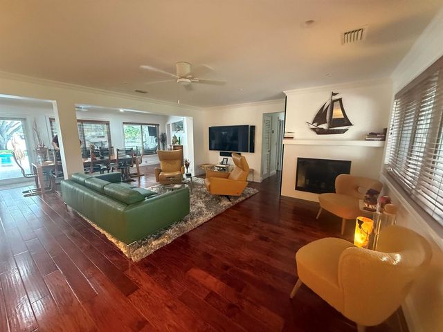 1508 NE 30th Court, Oakland Park, FL 33334