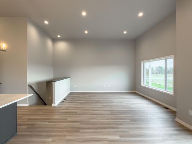 6218 87th Avenue S, Horace, ND 58047