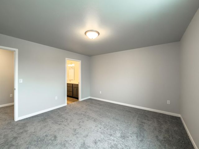 6218 87th Avenue S, Horace, ND 58047