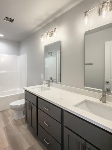 6218 87th Avenue S, Horace, ND 58047