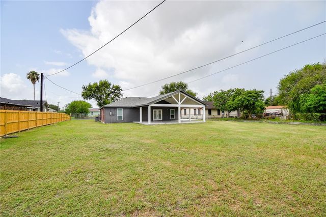 950 Mendoza St, Corpus Christi, TX 78416