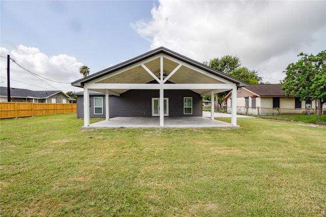 950 Mendoza St, Corpus Christi, TX 78416
