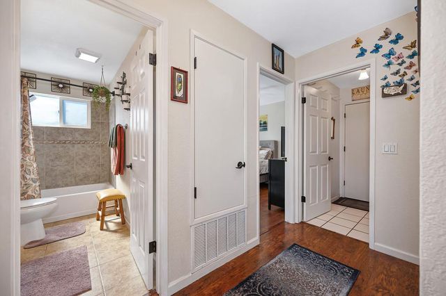 7224 Regard Way, Sacramento, CA 95842