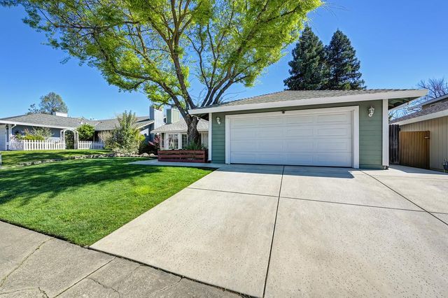 7224 Regard Way, Sacramento, CA 95842