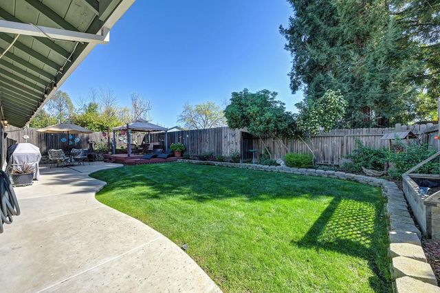 7224 Regard Way, Sacramento, CA 95842