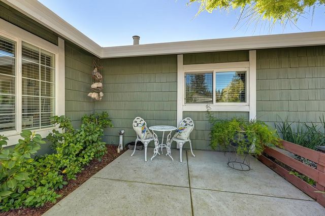 7224 Regard Way, Sacramento, CA 95842