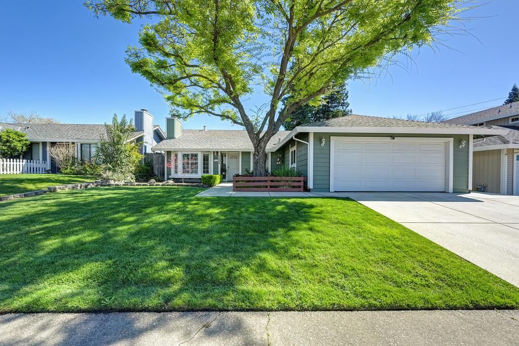7224 Regard Way, Sacramento, CA 95842
