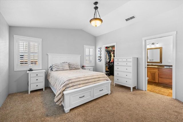 2818 Esther Lane, Grants Pass, OR 97527