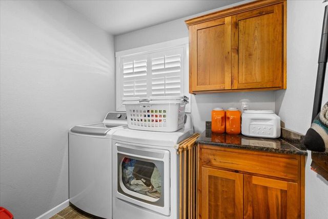 2818 Esther Lane, Grants Pass, OR 97527