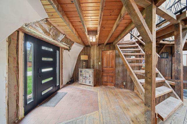 5576 S M 52, Stockbridge, MI 49285