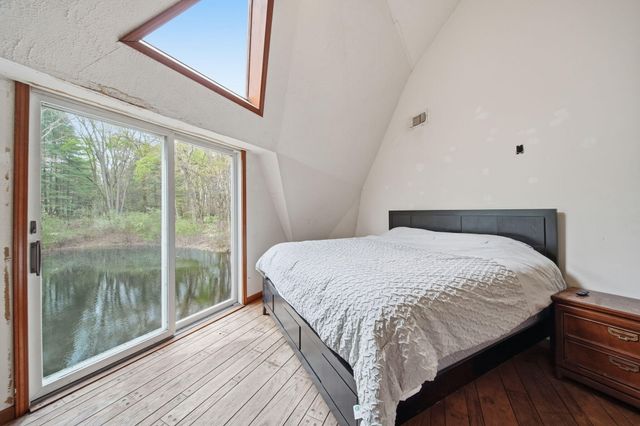 5576 S M 52, Stockbridge, MI 49285