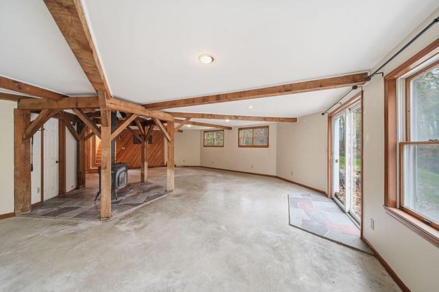 5576 S M 52, Stockbridge, MI 49285