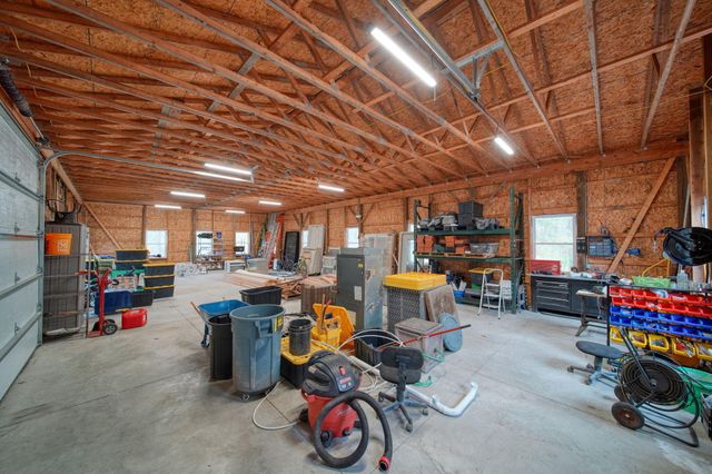 5576 S M 52, Stockbridge, MI 49285