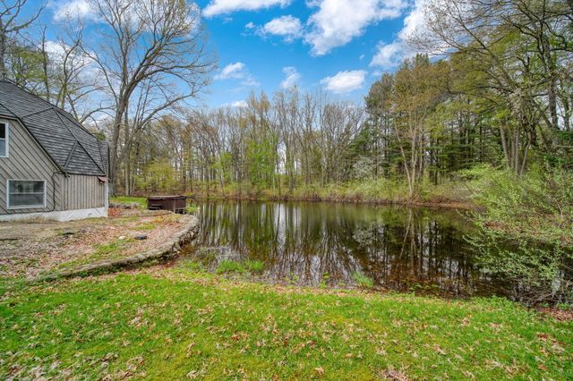 5576 S M 52, Stockbridge, MI 49285