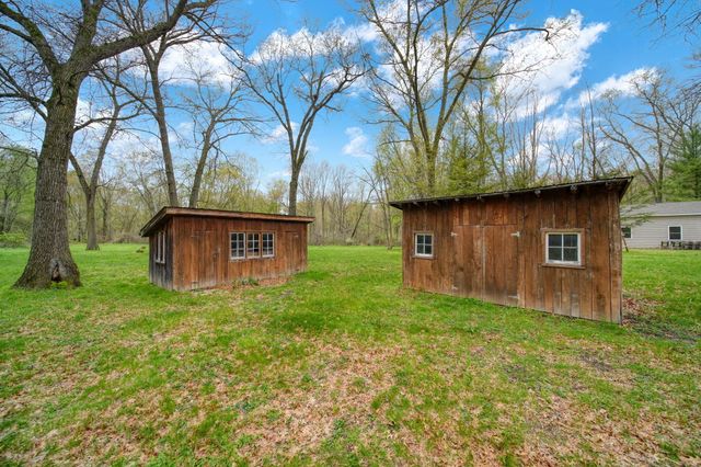 5576 S M 52, Stockbridge, MI 49285