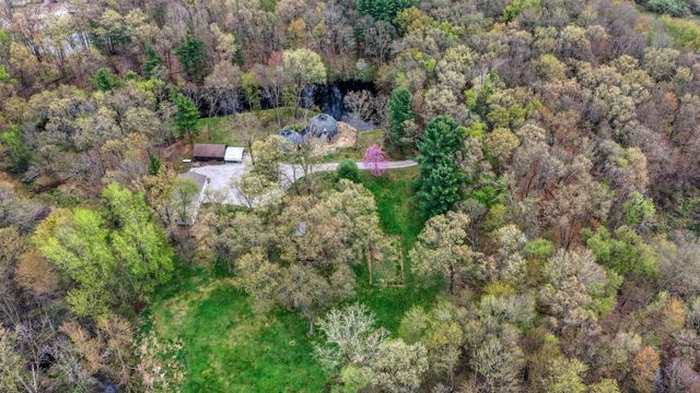 5576 S M 52, Stockbridge, MI 49285