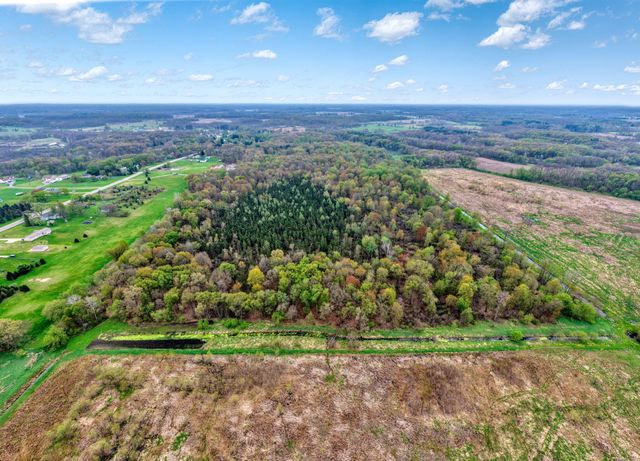 5576 S M 52, Stockbridge, MI 49285