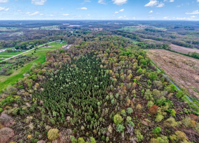 5576 S M 52, Stockbridge, MI 49285