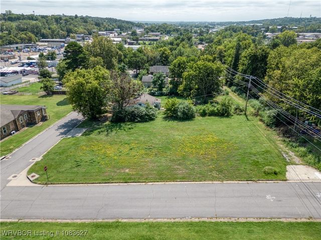 1400 S 11th Street, Fort Smith, AR 72901