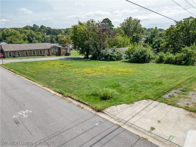 1400 S 11th Street, Fort Smith, AR 72901