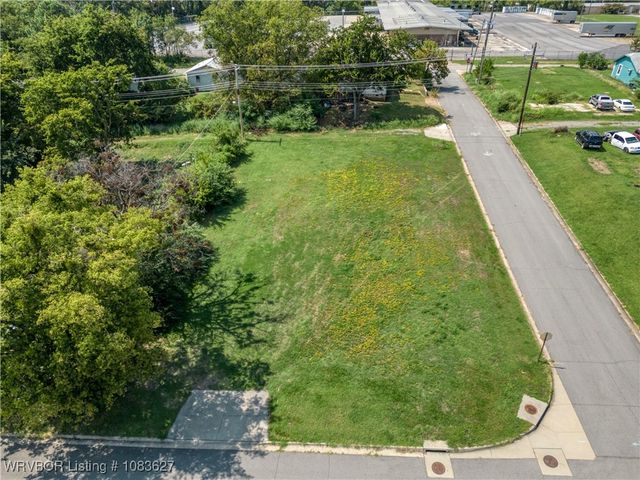 1400 S 11th Street, Fort Smith, AR 72901