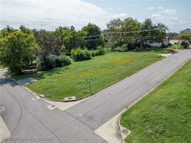 1400 S 11th Street, Fort Smith, AR 72901