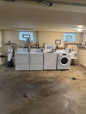 3033 Paris Avenue 303, River Grove, IL 60171