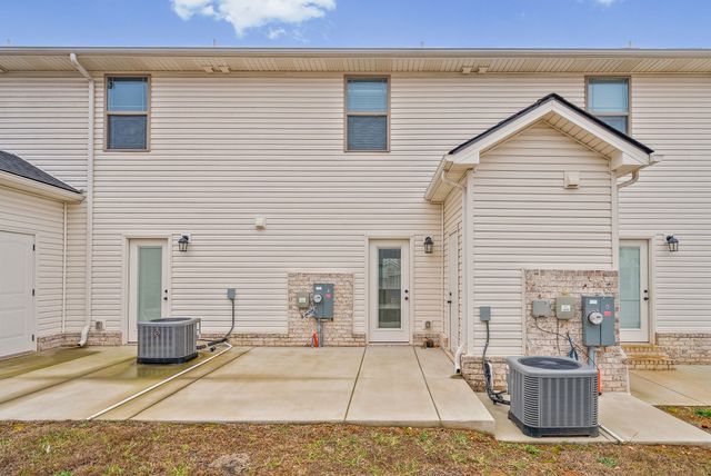 1201 Fort Campbell Blvd Unit 1A, Clarksville, TN 37042