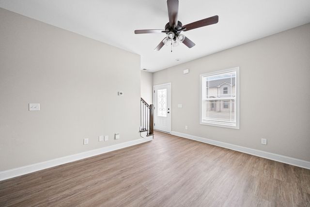 1201 Fort Campbell Blvd Unit 1A, Clarksville, TN 37042