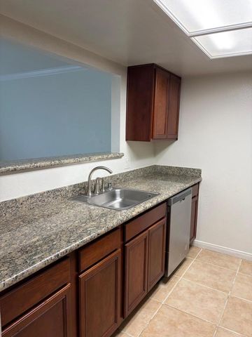 43376 Cook Street 32, Palm Desert, CA 92211