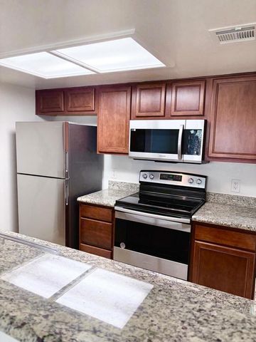 43376 Cook Street 32, Palm Desert, CA 92211