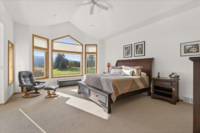 24226 E Pinehurst Ln, Liberty Lake, WA 99019