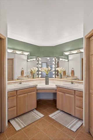 24226 E Pinehurst Ln, Liberty Lake, WA 99019