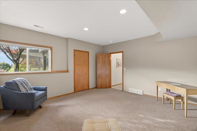 24226 E Pinehurst Ln, Liberty Lake, WA 99019