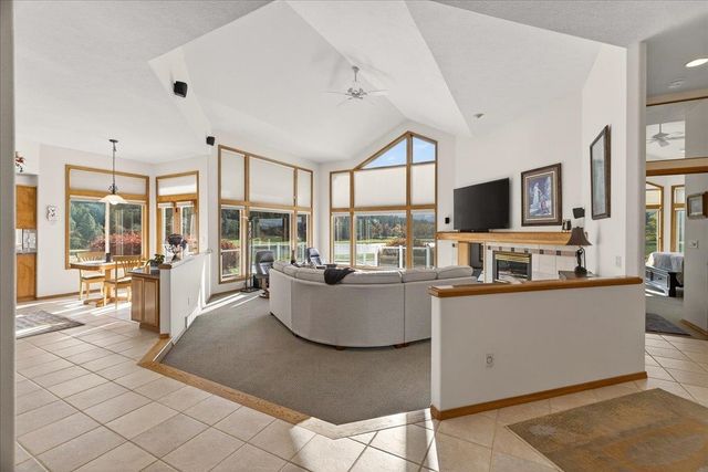 24226 E Pinehurst Ln, Liberty Lake, WA 99019