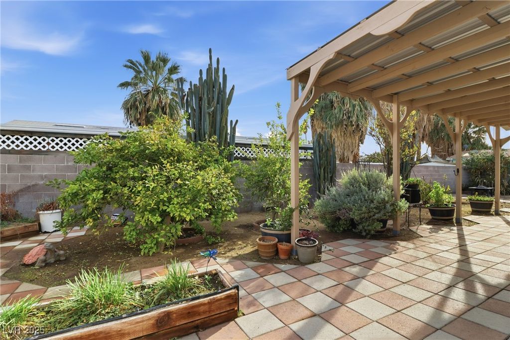 4671 Largo Way, Las Vegas, NV 89121