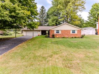 8904 W Lonebeech Drive, Muncie, IN 47304
