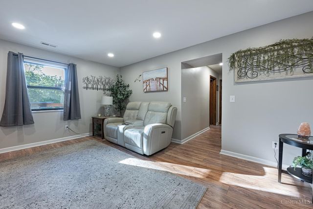 3163 Roesch Boulevard, Fairfield, OH 45014
