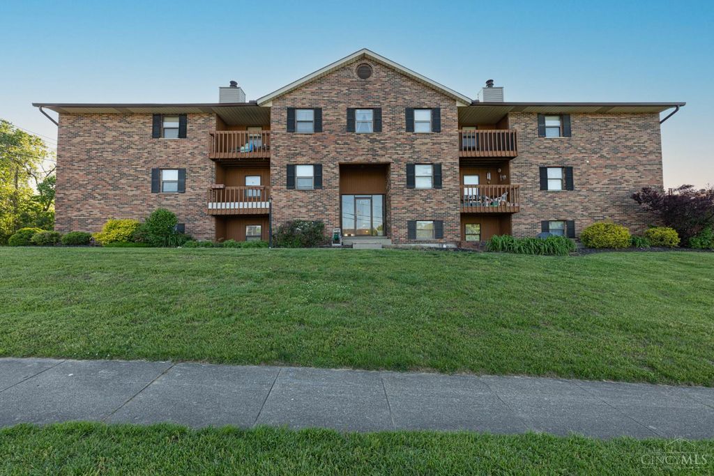 3163 Roesch Boulevard, Fairfield, OH 45014