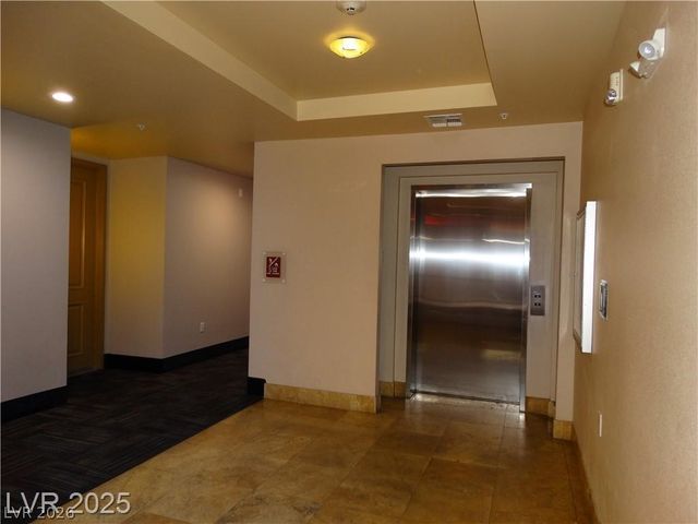 19 East Agate Avenue 201, Las Vegas, NV 89123