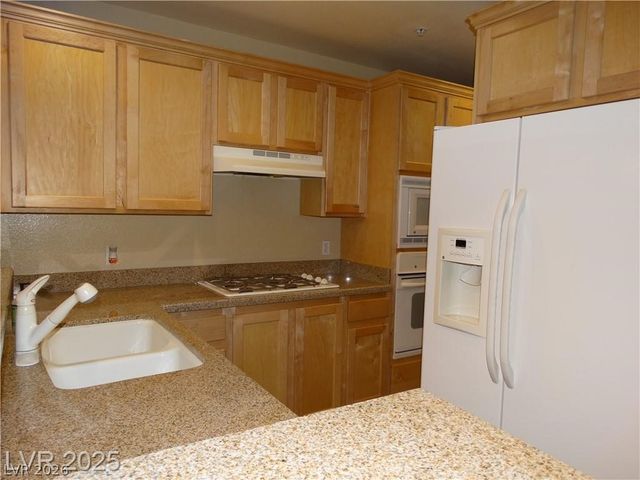 19 East Agate Avenue 201, Las Vegas, NV 89123