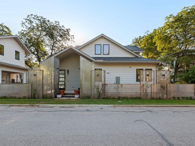 1401 E 3rd ST 2, Austin, TX 78702